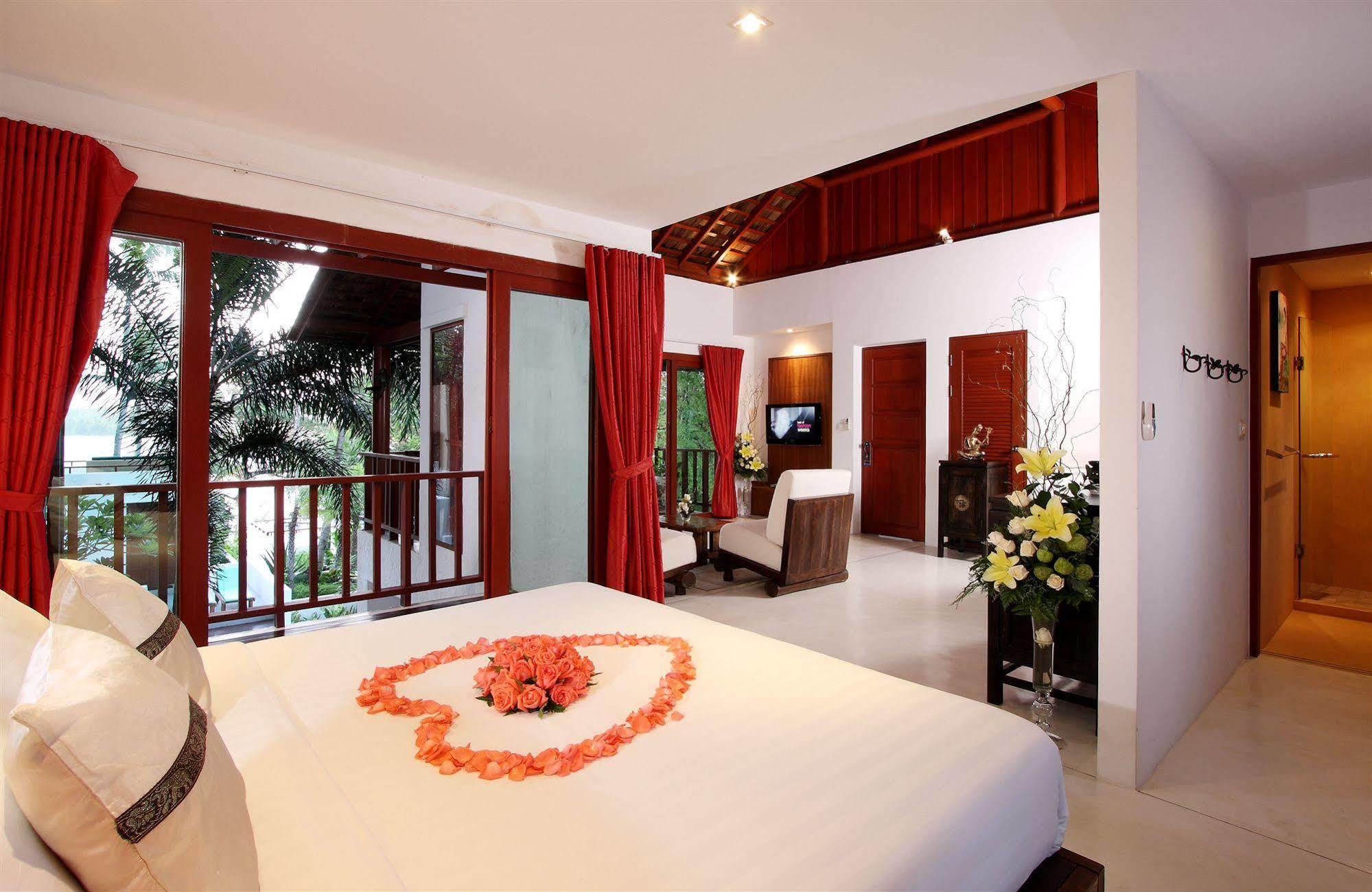 Villa Elisabeth Kata Beach  Exterior photo